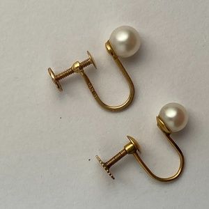 Pearl Clipon Earrings